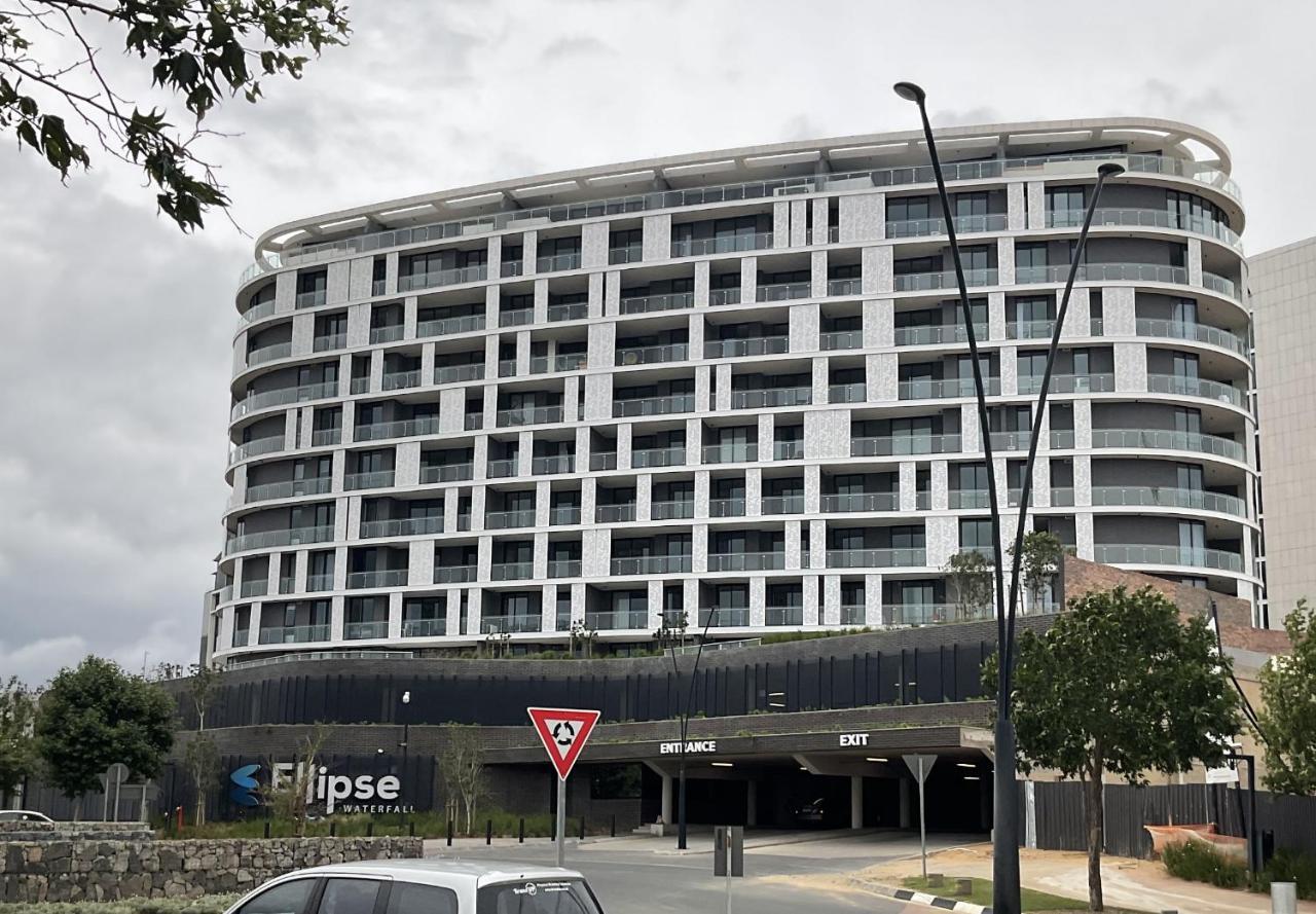 5 Star Elegant Apartments, Ellipse, Waterfall City, Midrand, Johannesburg *