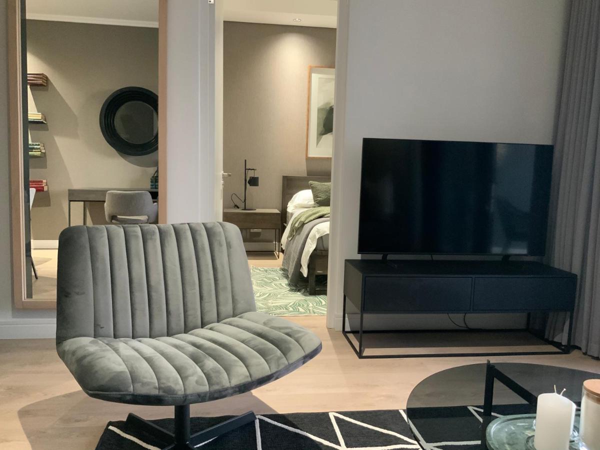 5 Star Elegant Apartments, Ellipse, Waterfall City, Midrand, Johannesburg * Midrand